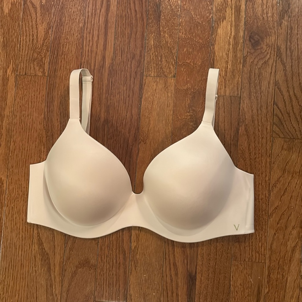 Victoria’s Secret Perfect Shape Wireless Bra 32DDD/32F
